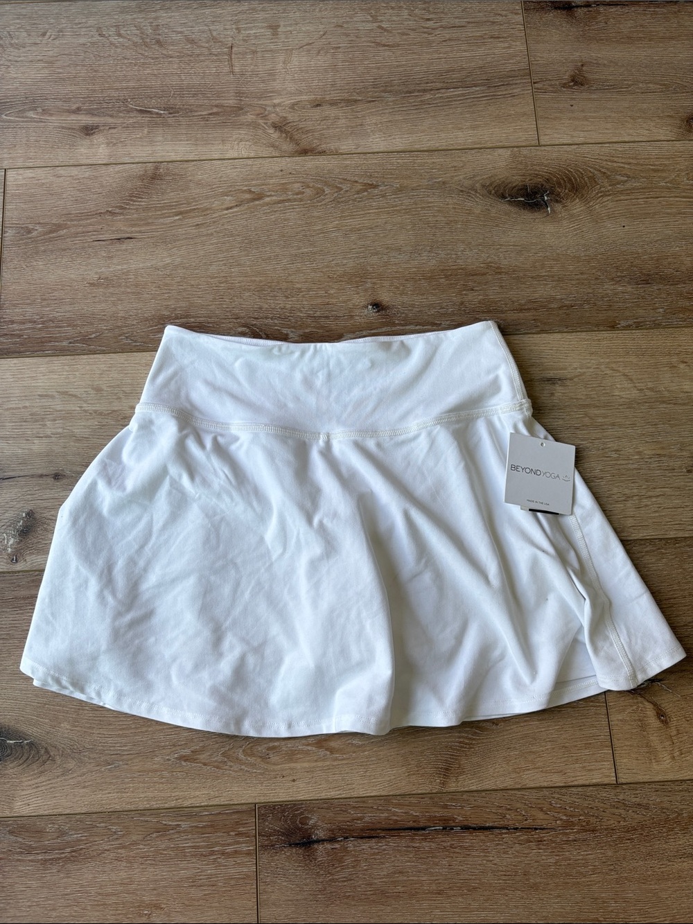 Beyond Yoga White Circle Skirt with Wide Waistband